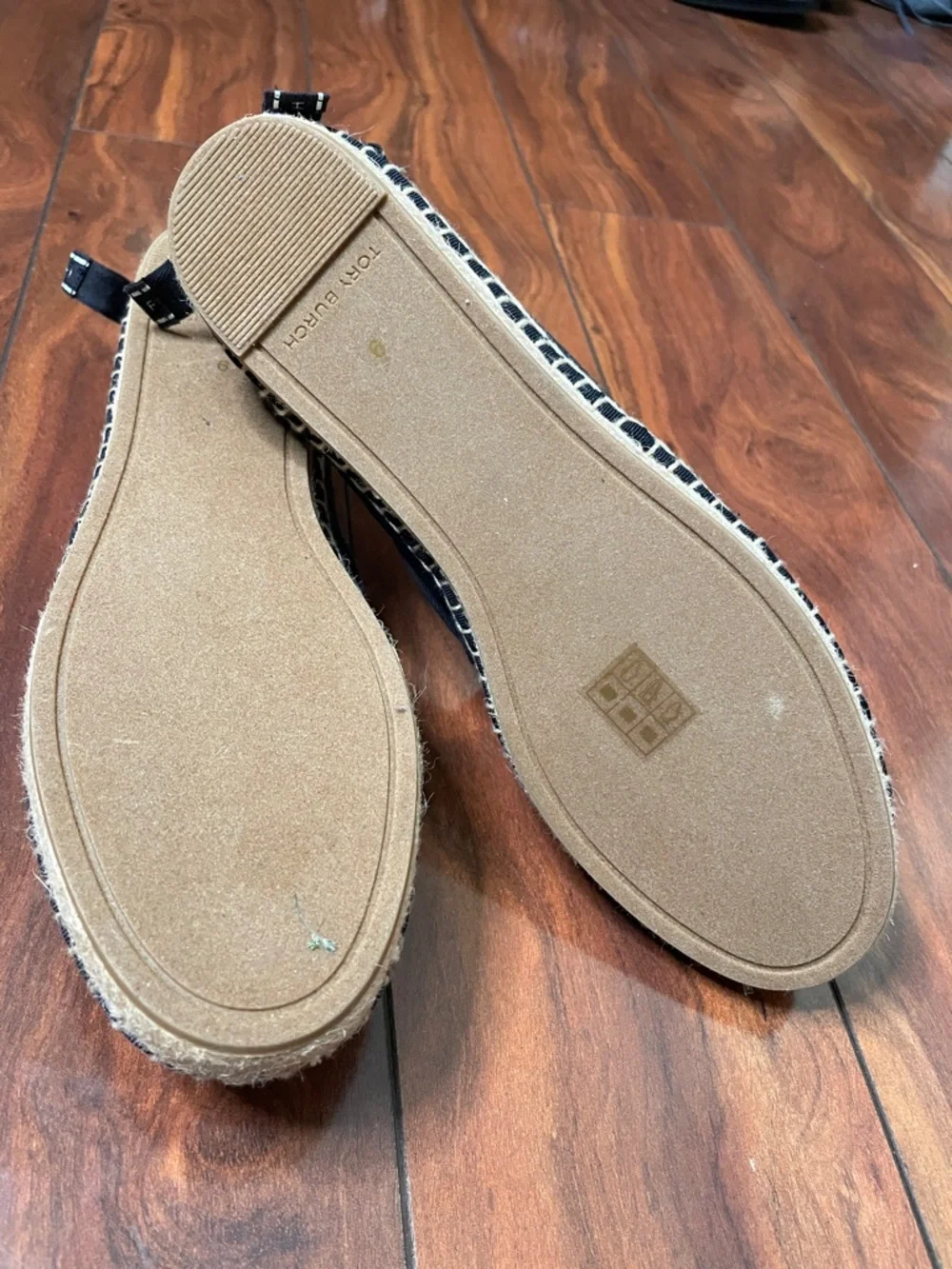 NWOT Tory Burch Ribbon Espadrille